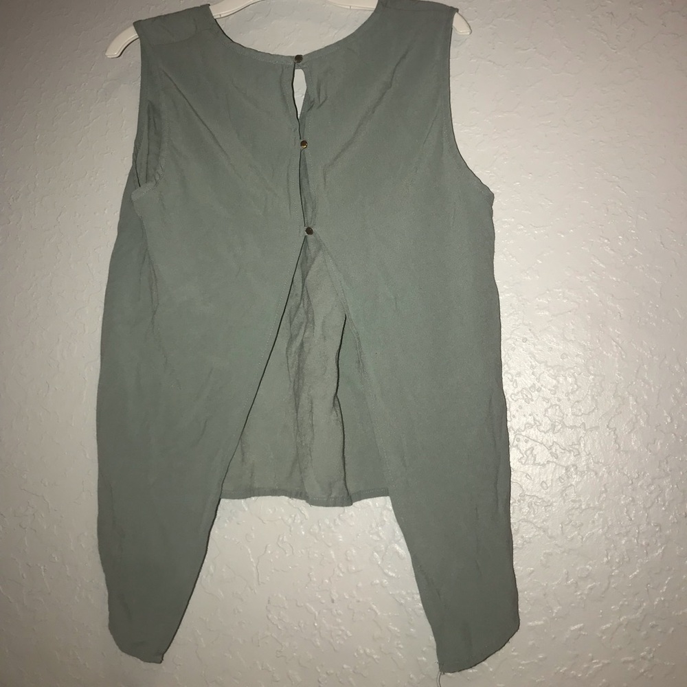 Backless shirt